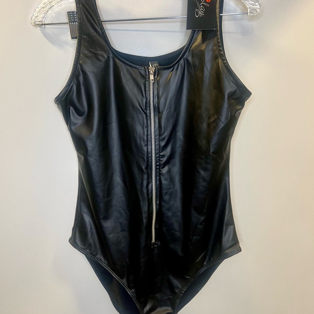 Forplay black faux leather sleeveless bodysuit with front zipper